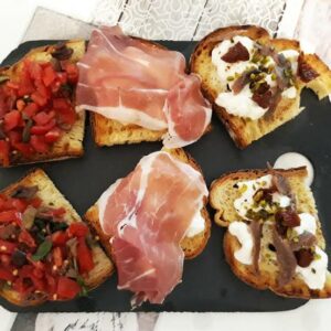 Crostini Misti (4 pezzi)