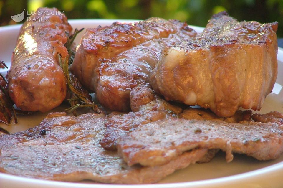 Grigliata di maiale alla brace